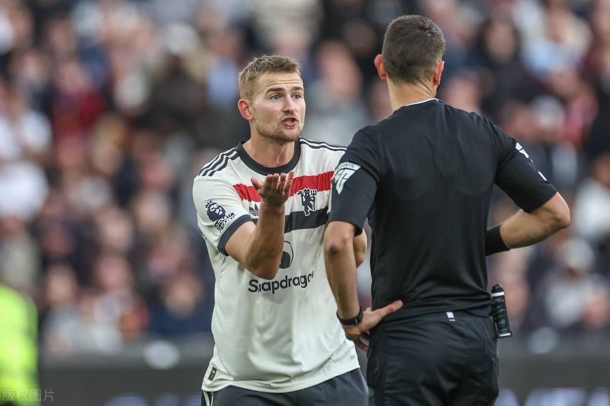 开云-曼联遭遇争议判罚，裁判组回应：执法公正，类型由于.-开云